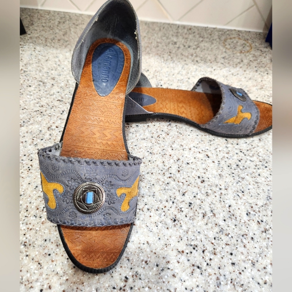 Ellemenno Boho Southwestern Distessed Leather Sandels Sz 9.5